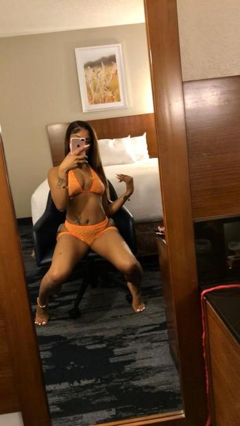 Makena, 22  female escort, Desmoines