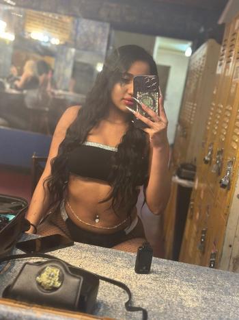 Sophia, 23  female escort, Desmoines