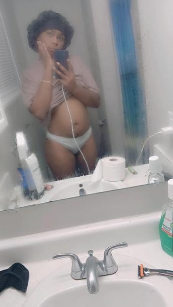 Creamer, 20  female escort, Desmoines
